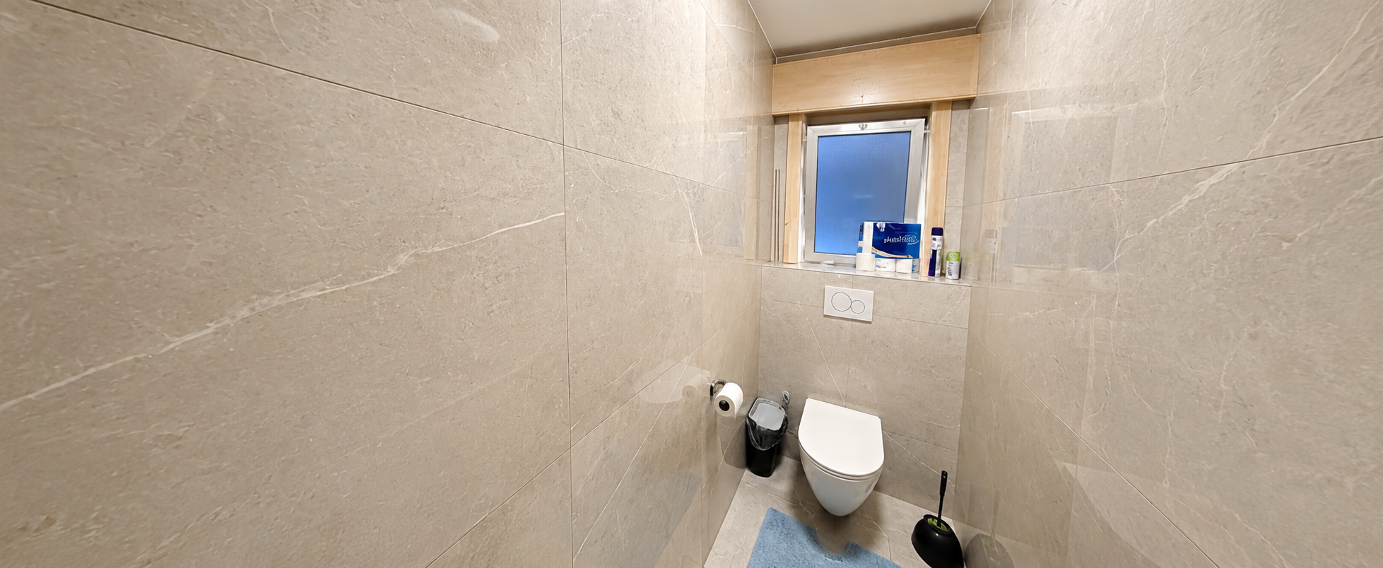 Carrelage salle de bain — murs et sol en grès cérame